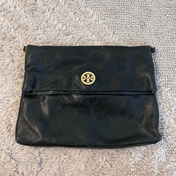Tory Burch 3way purse - Picture 3 of 9